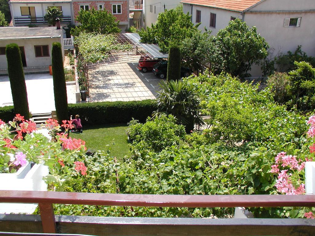 Rooms Vila Mautner Vodice Eksteriør billede