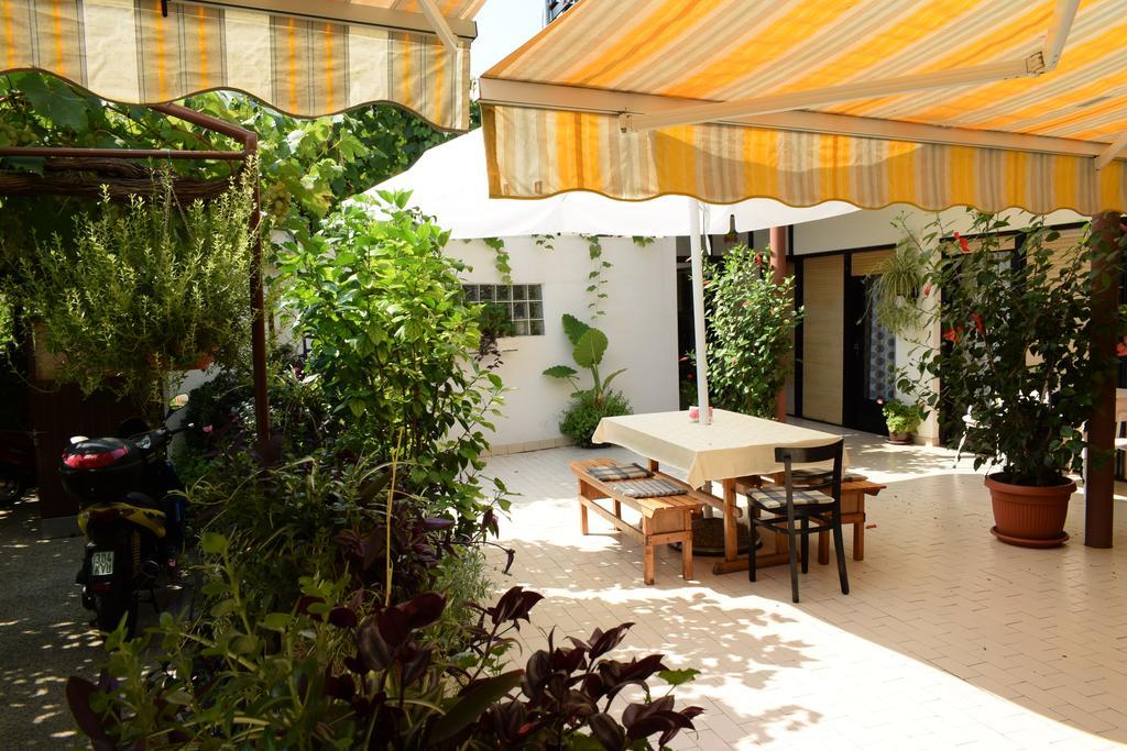 Rooms Vila Mautner Vodice Eksteriør billede