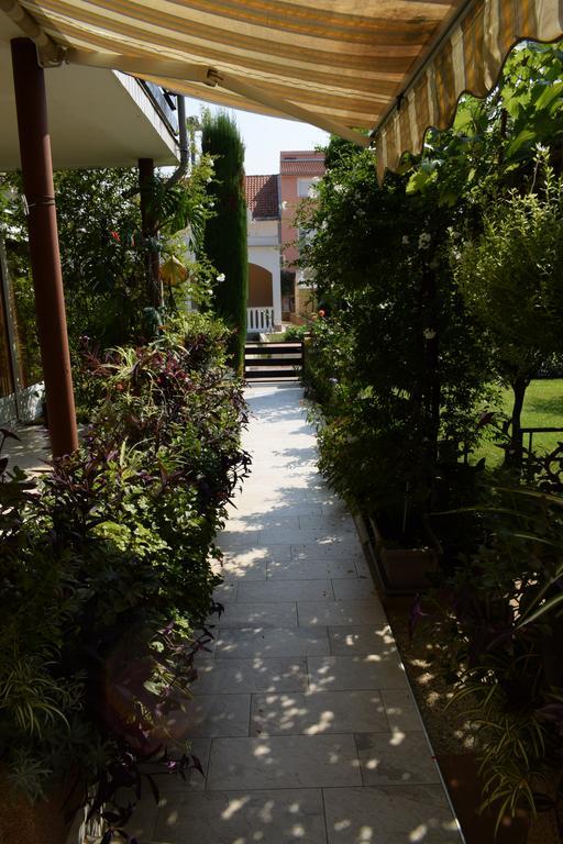 Rooms Vila Mautner Vodice Eksteriør billede