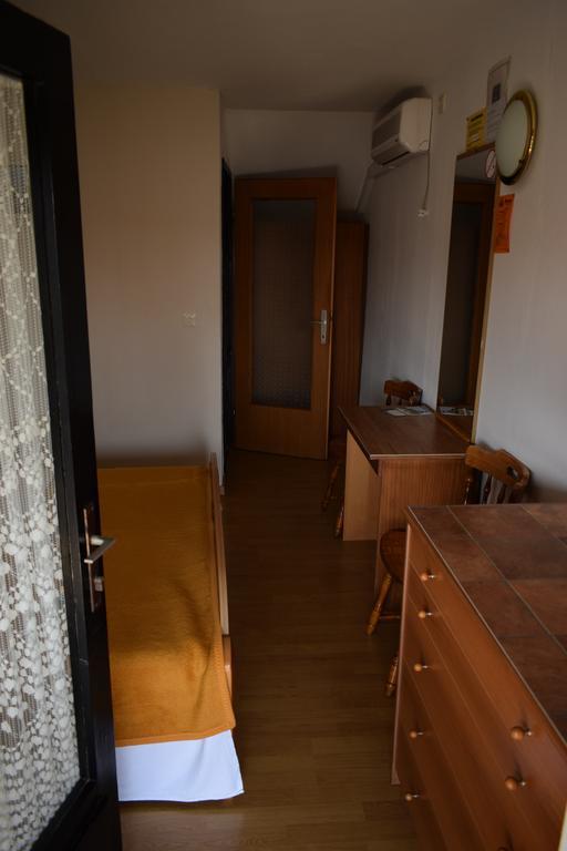 Rooms Vila Mautner Vodice Eksteriør billede