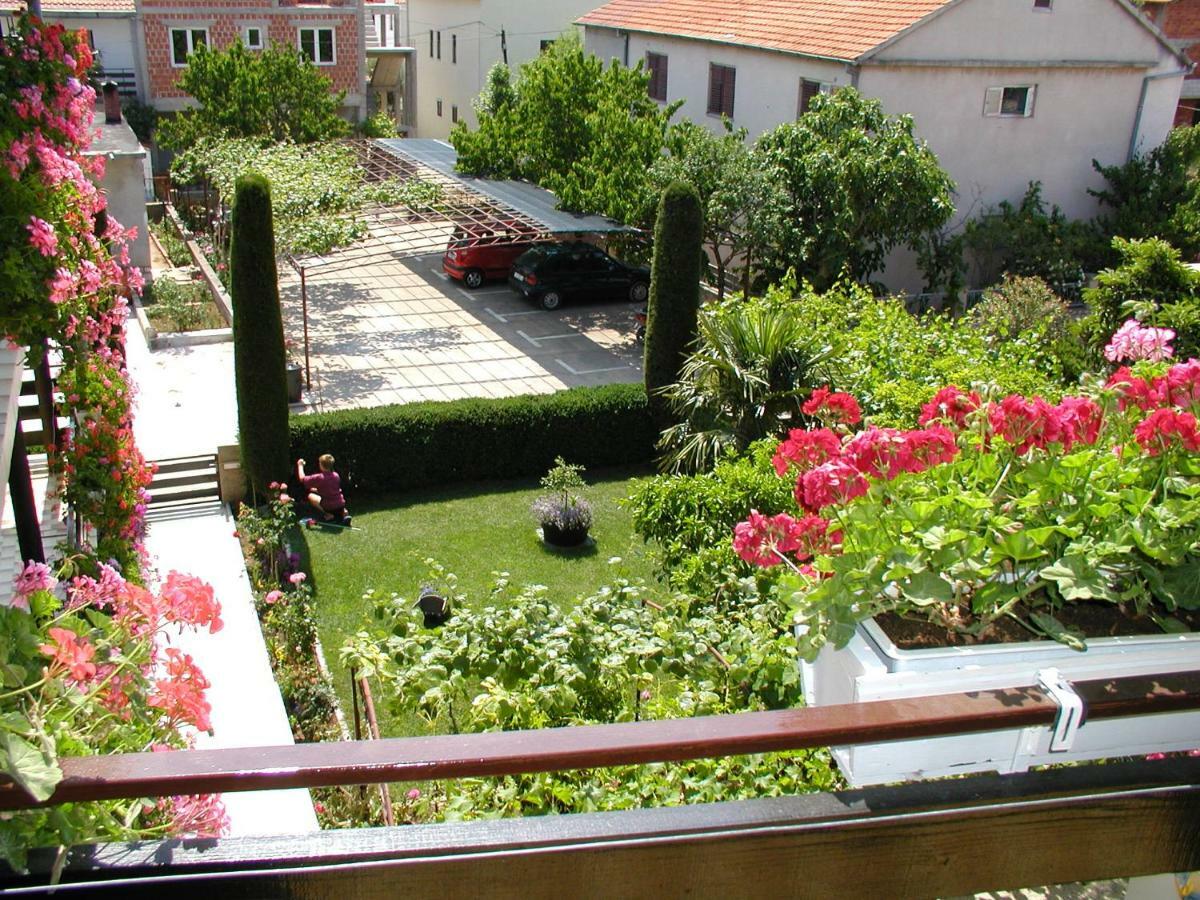 Rooms Vila Mautner Vodice Eksteriør billede